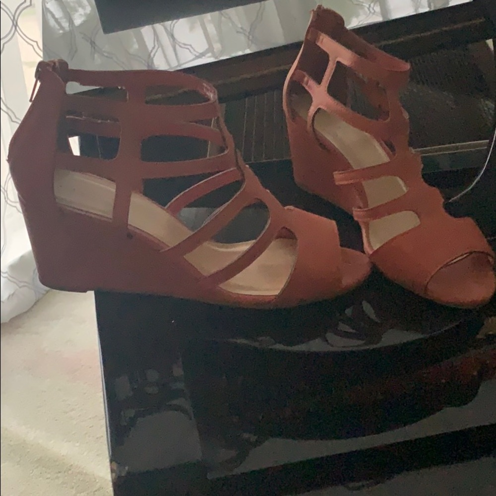 Open toe wedge sandals